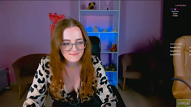 luna berryy online show from 4, 12, 2024