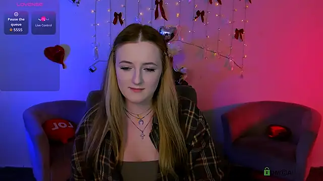 Snapshot of luna_berryy chatting on 12, 5, 2026 luna berryy online show from 12, 5, 2026