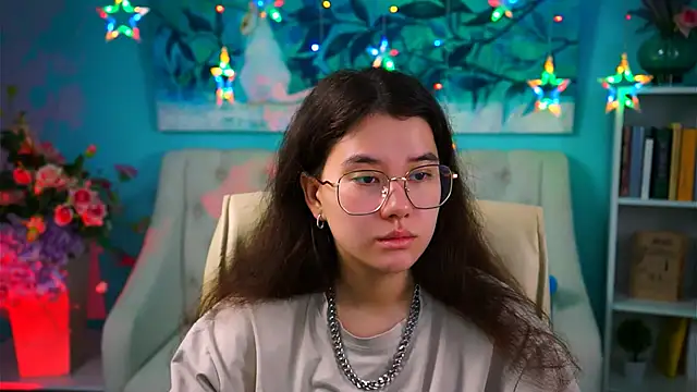 Snapshot of LeesaLee chatting on 3, 12, 2024 LeesaLee online show from 3, 12, 2024