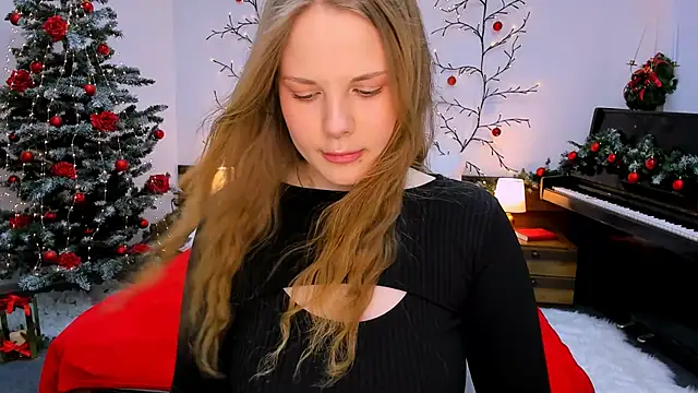 Snapshot of holy_kitty chatting on 10, 1, 2025 holy kitty online show from 10, 1, 2025