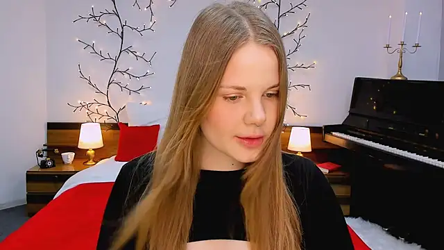 Snapshot of holy_kitty chatting on 30, 1, 2025 holy kitty online show from 30, 1, 2025