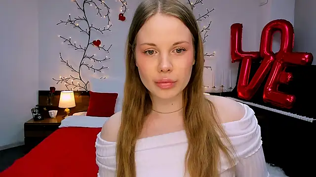 Snapshot of holy_kitty chatting on 20, 2, 2025 holy kitty online show from 20, 2, 2025