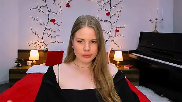 Snapshot of holy_kitty chatting on 28, 2, 2025 holy kitty online show from 28, 2, 2025