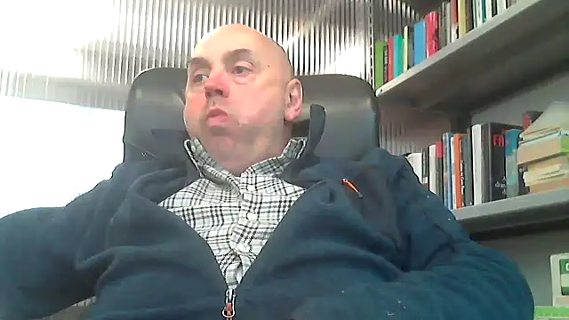 Snapshot of pantomax chatting on 4, 2, 2026 pantomax online show from 4, 2, 2026