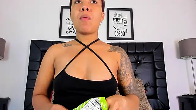 amberlitle online show from 27, 11, 2025