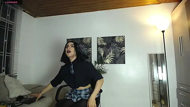 valentino Renato online show from 11, 12, 2024