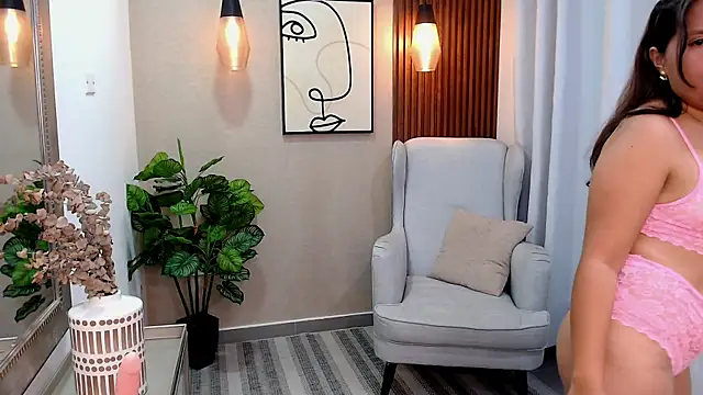 Sharlotte Milk online show from 27, 1, 2025