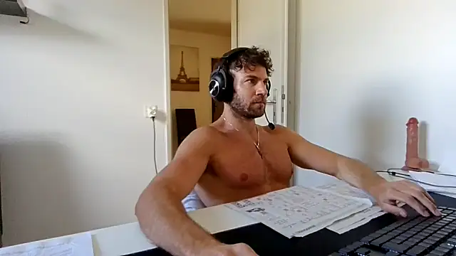 Snapshot of alpha-hunk chatting on 21, 4, 2026 alpha-hunk online show from 21, 4, 2026