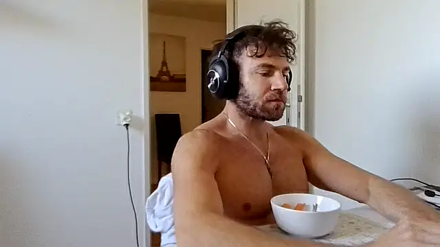 Snapshot of alpha-hunk chatting on 22, 4, 2026 alpha-hunk online show from 22, 4, 2026