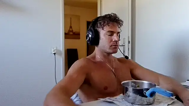 Snapshot of alpha-hunk chatting on 24, 4, 2026 alpha-hunk online show from 24, 4, 2026