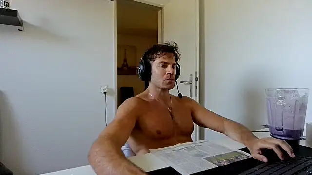 Snapshot of alpha-hunk chatting on 25, 4, 2026 alpha-hunk online show from 25, 4, 2026