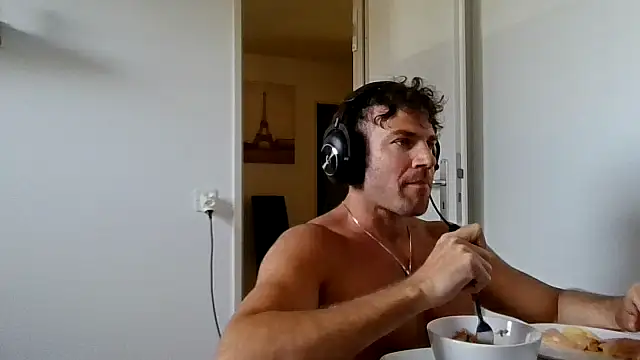 Snapshot of alpha-hunk chatting on 27, 4, 2026 alpha-hunk online show from 27, 4, 2026