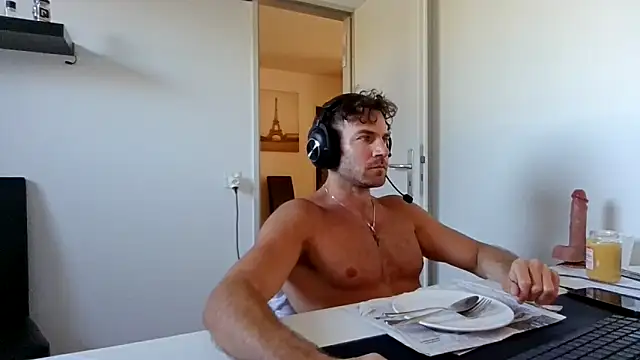 Snapshot of alpha-hunk chatting on 30, 4, 2026 alpha-hunk online show from 30, 4, 2026