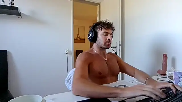 Snapshot of alpha-hunk chatting on 1, 5, 2026 alpha-hunk online show from 1, 5, 2026