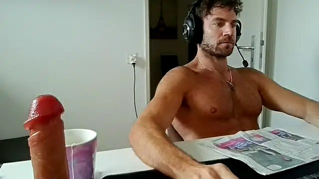 Snapshot of alpha-hunk chatting on 12, 5, 2026 alpha-hunk online show from 12, 5, 2026