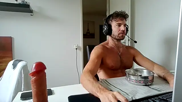 Snapshot of alpha-hunk chatting on 15, 5, 2026 alpha-hunk online show from 15, 5, 2026
