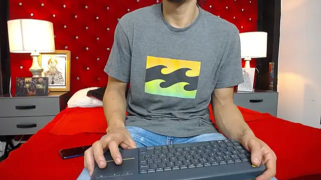 Sr Magnus  online show from 21, 12, 2025