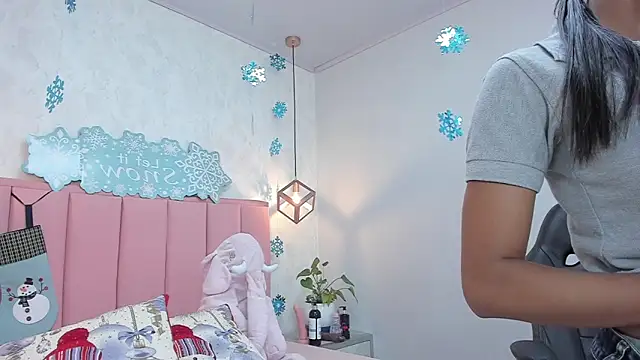 MAYROBERTSS online show from 14, 12, 2024