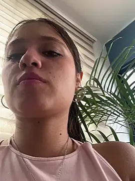 Kyna euphoria online show from 3, 1, 2025