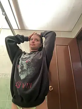 Kyna euphoria online show from 12, 1, 2025