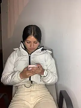 Kyna euphoria online show from 21, 1, 2025