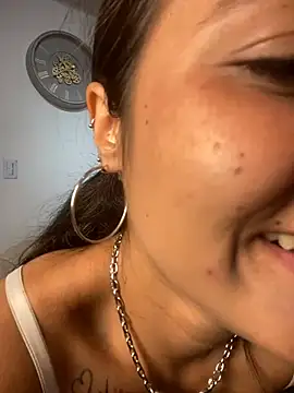 Kyna euphoria online show from 1, 2, 2025