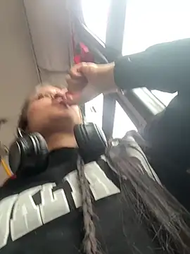 Kyna euphoria online show from 1, 3, 2025