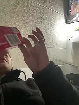 Kyna euphoria online show from 3, 3, 2025