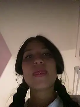 Kyna euphoria online show from 20, 3, 2025