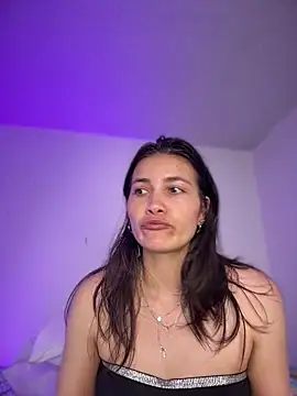 Snapshot of aurora_divine chatting on 14, 5, 2026 aurora divine online show from 14, 5, 2026