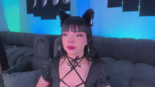 maddy walker online show from 7, 4, 2026