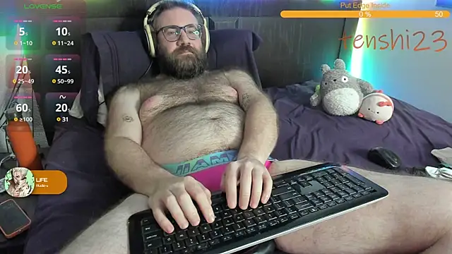 Snapshot of tenshi23strip chatting on 5, 3, 2025 tenshi23strip online show from 5, 3, 2025