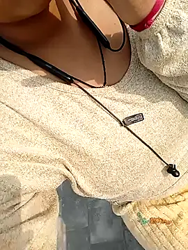 ruhi2003 online show from 9, 12, 2024