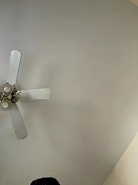 Snapshot of choclatepeaach chatting on 2, 11, 2025 choclatepeaach online show from 2, 11, 2025