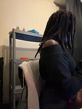 Snapshot of choclatepeaach chatting on 10, 11, 2025 choclatepeaach online show from 10, 11, 2025