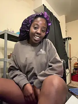 Snapshot of choclatepeaach chatting on 13, 11, 2025 choclatepeaach online show from 13, 11, 2025