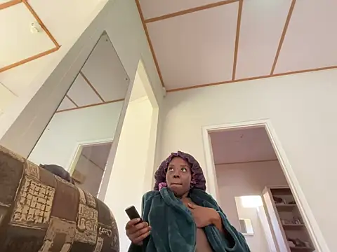 choclatepeaach online show from 14, 2, 2026