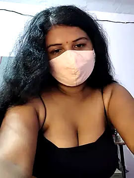 Snapshot of Dr_Chhaya chatting on 7, 7, 2026 Dr Chhaya online show from 7, 7, 2026