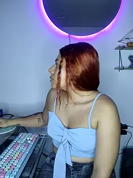 Snapshot of Caro_kitty- chatting on 27, 2, 2025 Caro kitty- online show from 27, 2, 2025