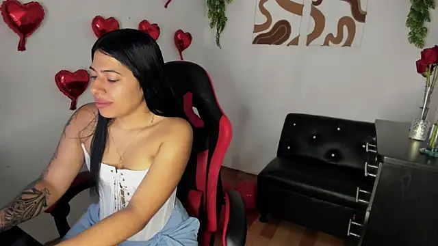 Snapshot of Caro_kitty- chatting on 20, 10, 2025 Caro kitty- online show from 20, 10, 2025