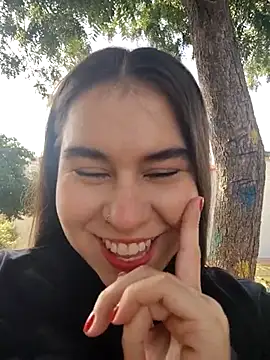 Snapshot of Caro_kitty- chatting on 5, 11, 2025 Caro kitty- online show from 5, 11, 2025