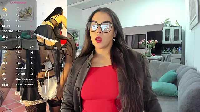 Snapshot of Caro_kitty- chatting on 26, 11, 2025 Caro kitty- online show from 26, 11, 2025