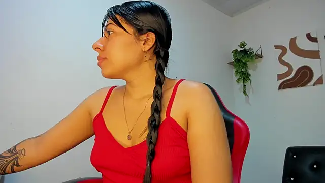 Snapshot of Caro_kitty- chatting on 15, 12, 2025 Caro kitty- online show from 15, 12, 2025