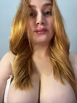 Snapshot of StormBeverly chatting on 2, 7, 2026 StormBeverly online show from 2, 7, 2026