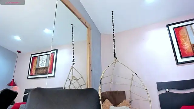 Snapshot of ebbafernandez_ chatting on 5, 7, 2026 ebbafernandez online show from 5, 7, 2026
