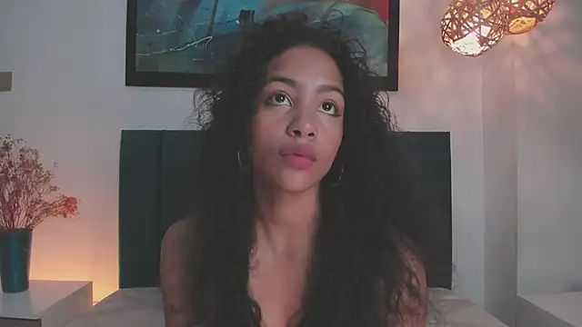 Snapshot of AntonellaHall_ chatting on 16, 9, 2025 AntonellaHall online show from 16, 9, 2025