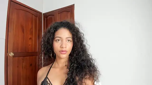 AntonellaHall  online show from 28, 3, 2026