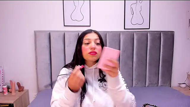 Emmy-Turnner online show from 22, 10, 2025