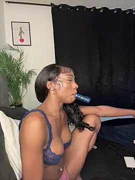 Snapshot of MelaniMelanin chatting on 29, 5, 2026 MelaniMelanin online show from 29, 5, 2026