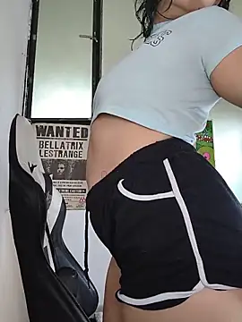 Snapshot of gigiqueen_18 chatting on 22, 5, 2026 gigiqueen 18 online show from 22, 5, 2026